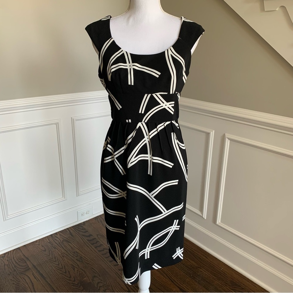 London Times Black Dress with White Print Size 8